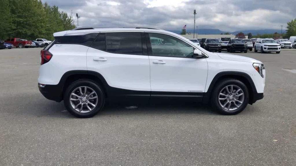 used 2024 GMC Terrain car, priced at $23,890