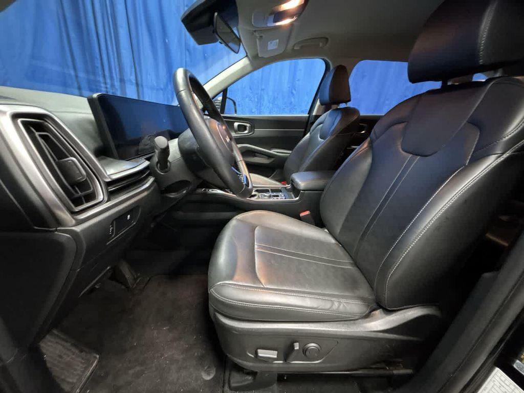 used 2024 Kia Sorento car, priced at $26,975