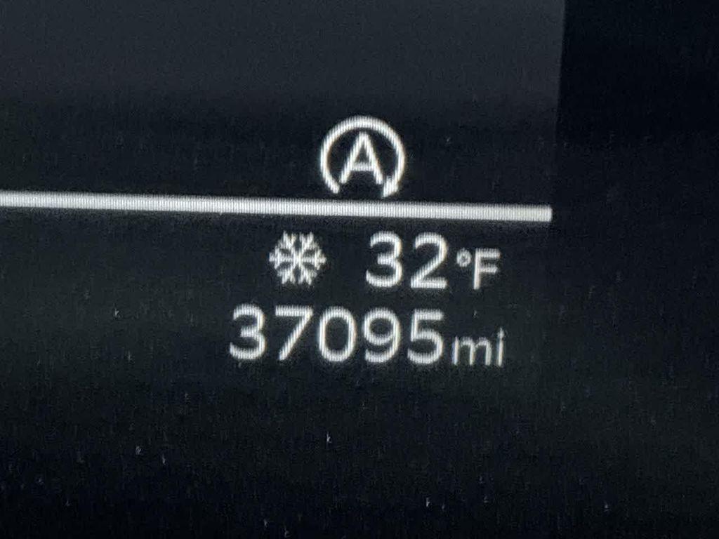 used 2024 Kia Sorento car, priced at $26,975