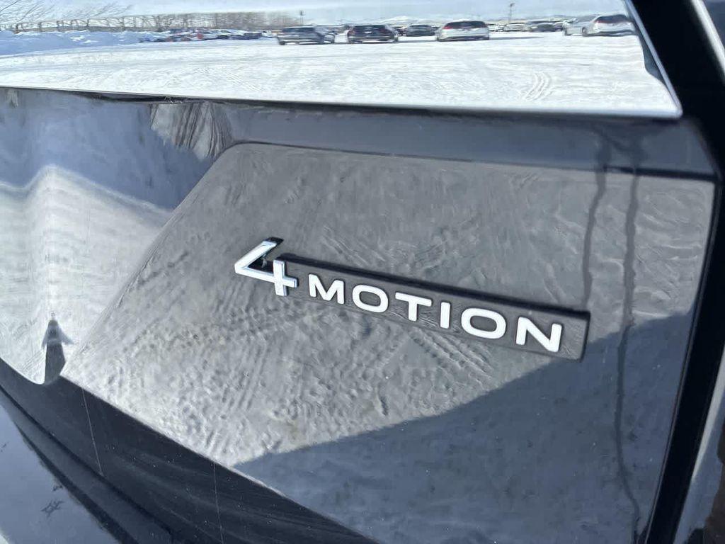 used 2025 Volkswagen Atlas car, priced at $33,800