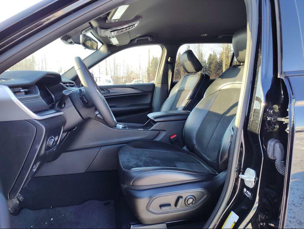 used 2024 Jeep Grand Cherokee L car, priced at $34,995