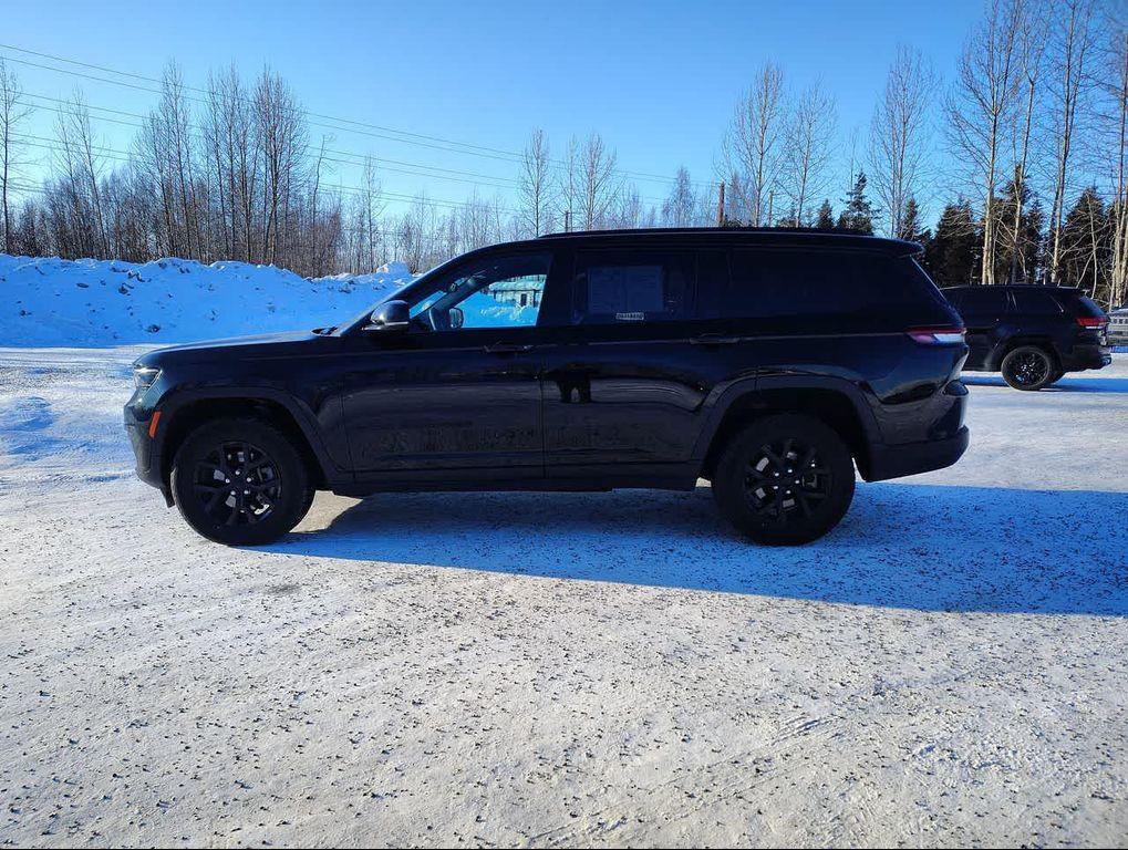 used 2024 Jeep Grand Cherokee L car, priced at $34,995