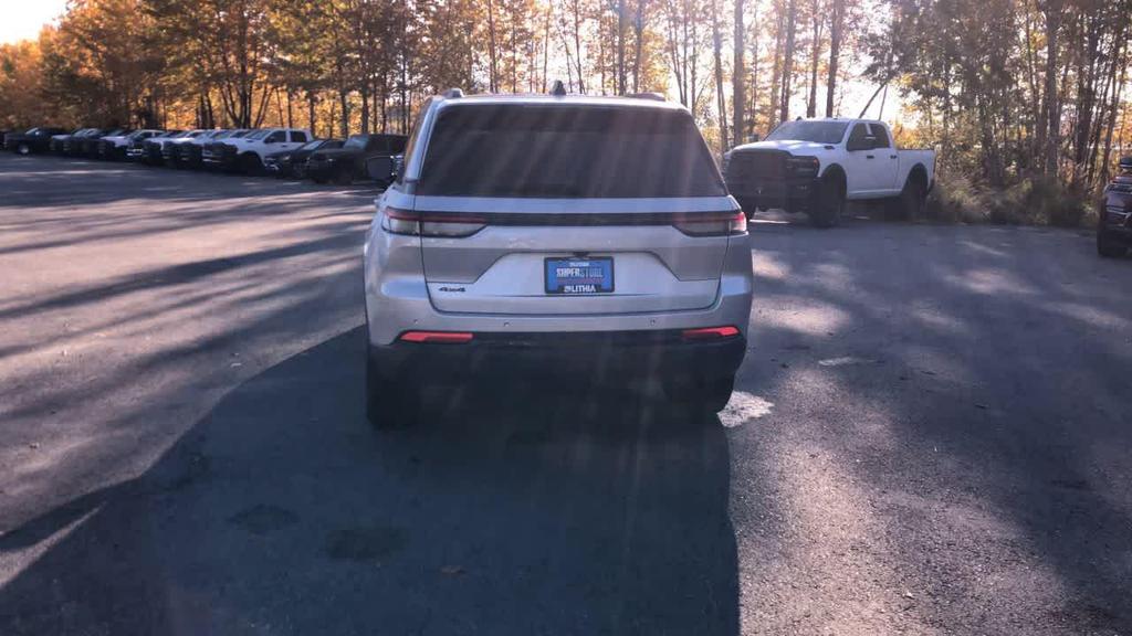 used 2024 Jeep Grand Cherokee car, priced at $30,459