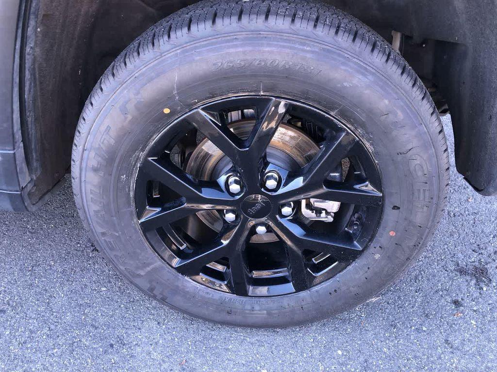 used 2024 Jeep Grand Cherokee car, priced at $30,459