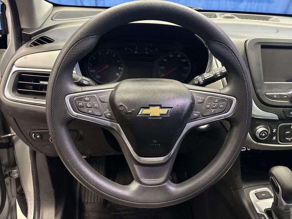 used 2022 Chevrolet Equinox car, priced at $21,999