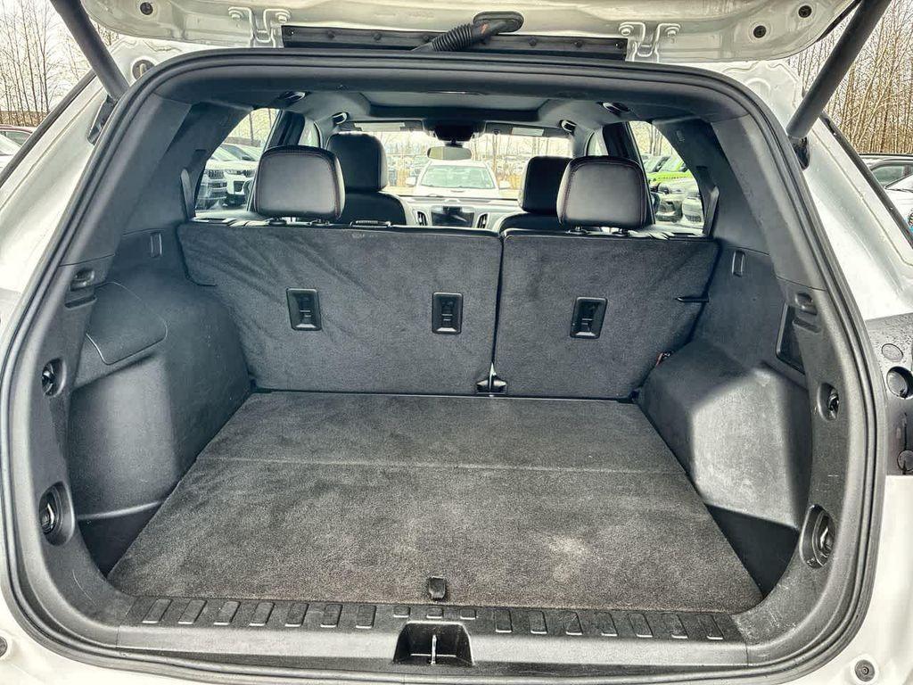 used 2023 Chevrolet Equinox car, priced at $28,500