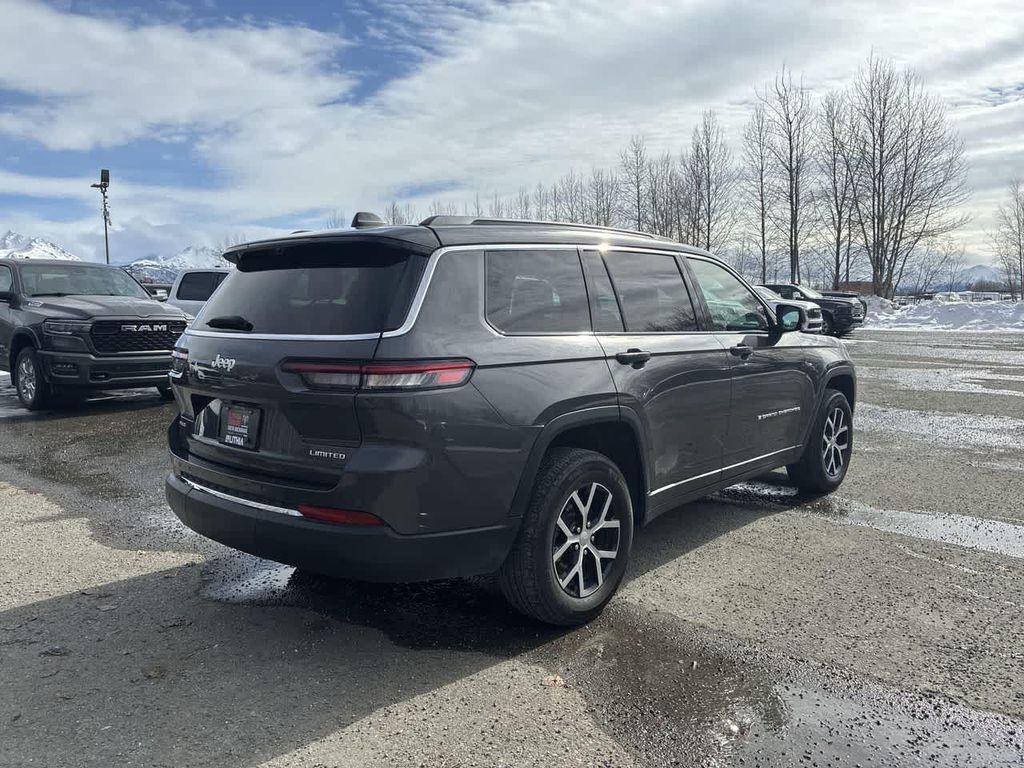used 2024 Jeep Grand Cherokee L car, priced at $34,010