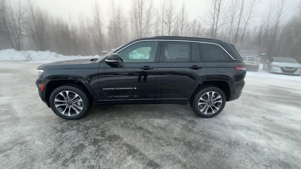 new 2025 Jeep Grand Cherokee car, priced at $53,348