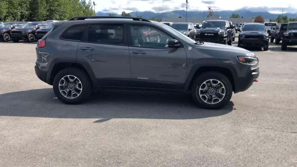 used 2022 Jeep Cherokee car, priced at $28,990