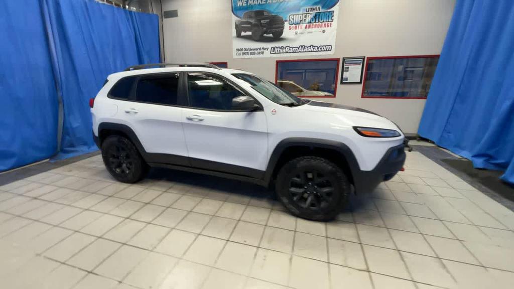 used 2017 Jeep Cherokee car, priced at $15,900