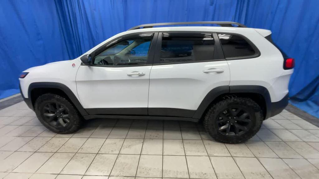 used 2017 Jeep Cherokee car, priced at $15,900