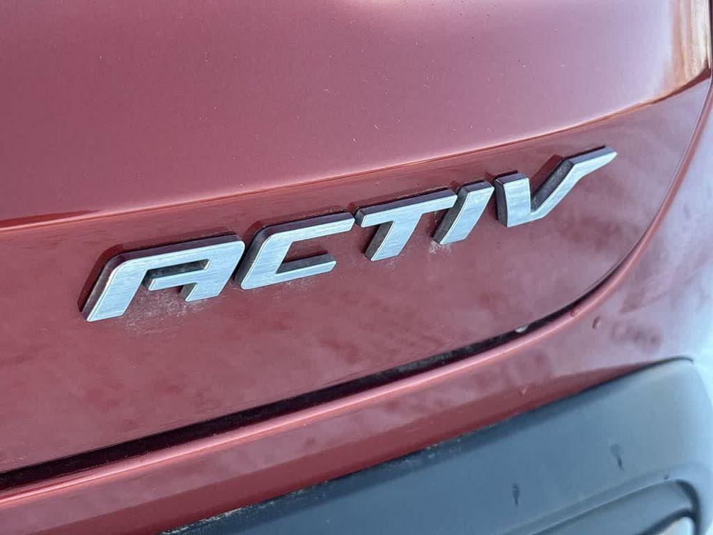 used 2024 Chevrolet Trax car, priced at $20,925