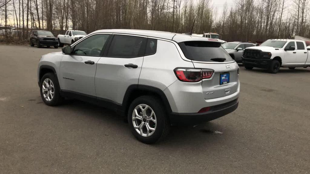 new 2025 Jeep Compass car, priced at $27,890