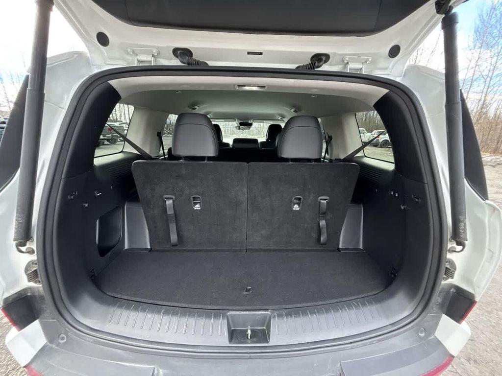 used 2025 Hyundai Santa Fe car, priced at $34,995