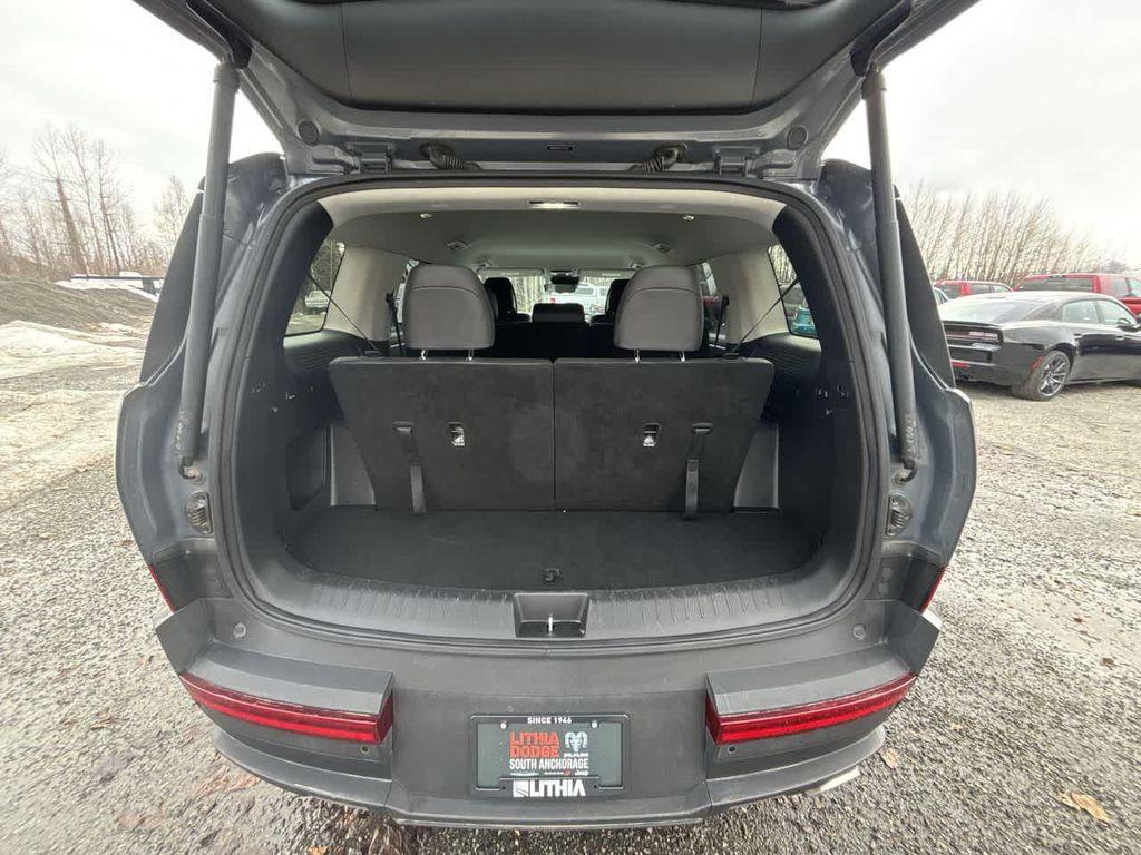 used 2025 Hyundai Santa Fe car, priced at $34,995