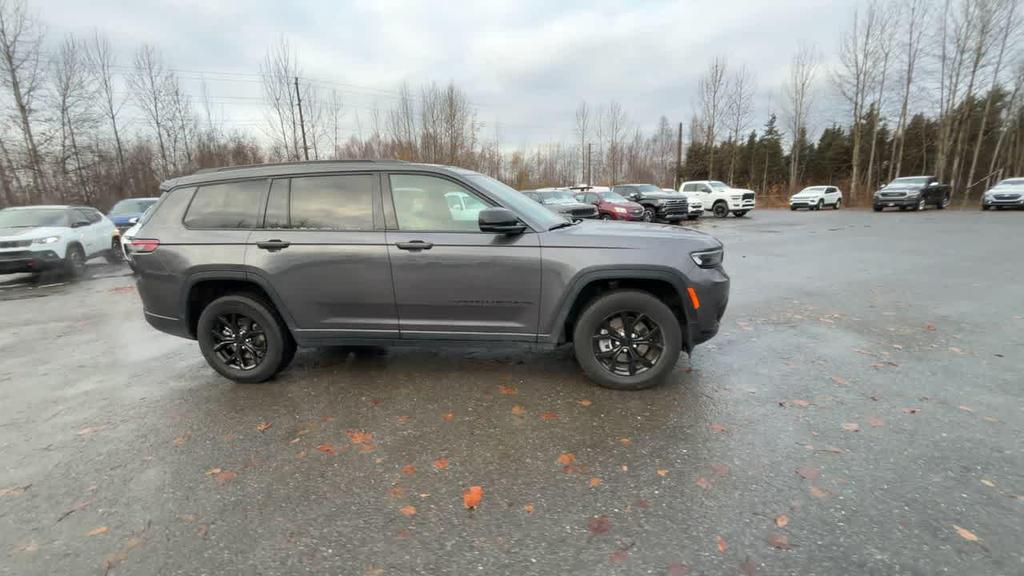used 2024 Jeep Grand Cherokee L car, priced at $30,975