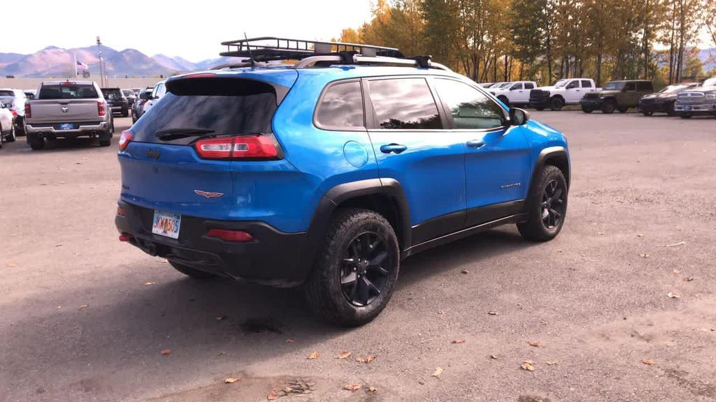 used 2018 Jeep Cherokee car, priced at $19,075