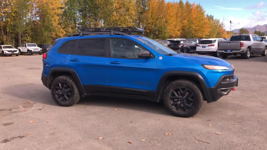 used 2018 Jeep Cherokee car, priced at $19,075