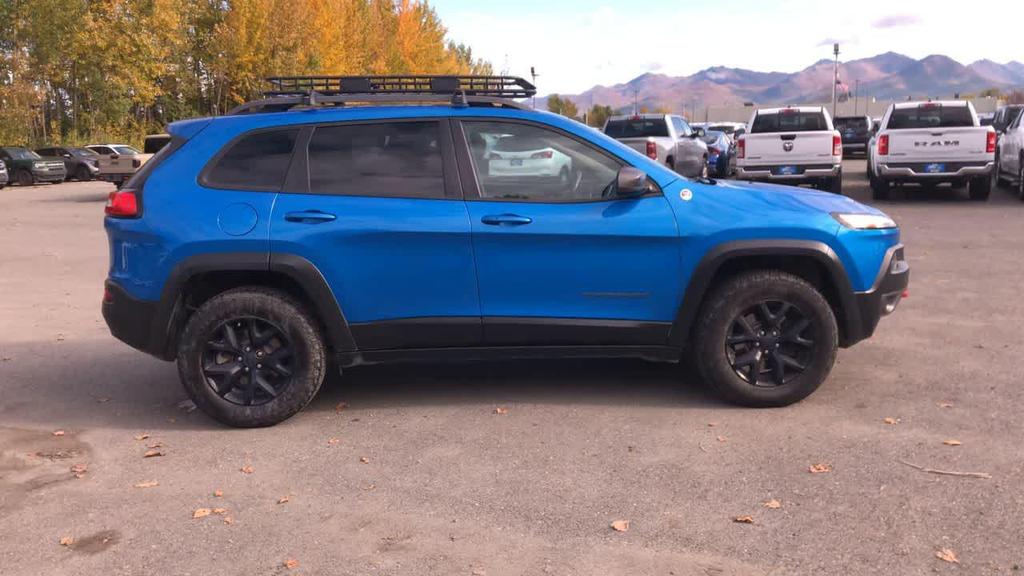 used 2018 Jeep Cherokee car, priced at $19,075