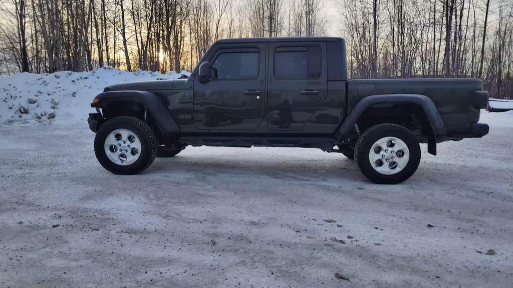 used 2021 Jeep Gladiator car, priced at $34,790