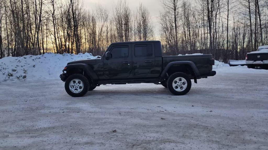 used 2021 Jeep Gladiator car, priced at $34,790