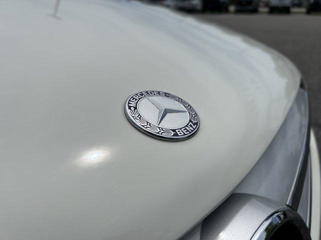 2010 Arctic White Mercedes-Benz C-Class