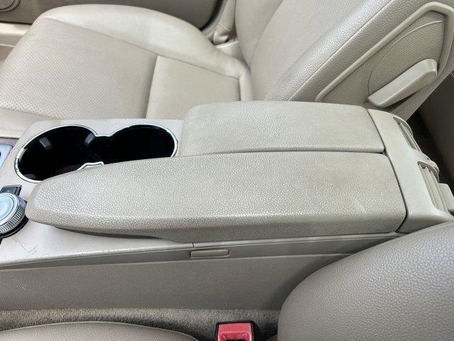 2010 Arctic White Mercedes-Benz C-Class