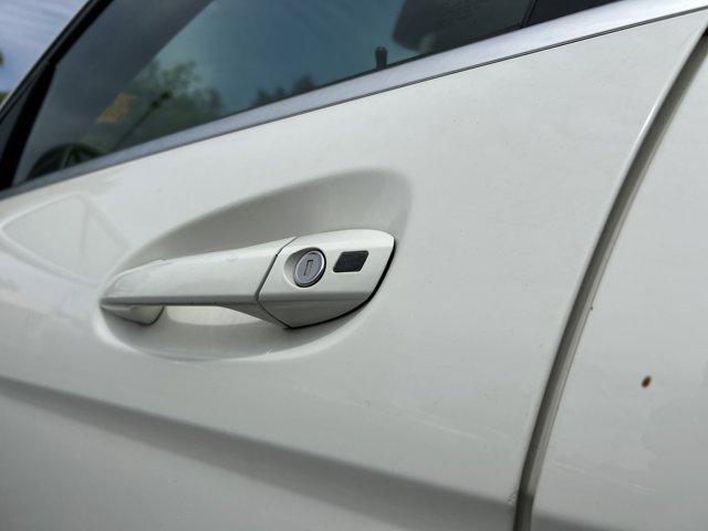 2010 Arctic White Mercedes-Benz C-Class