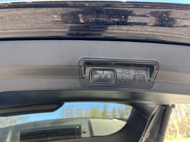 used 2023 Ford Explorer car, priced at $35,004