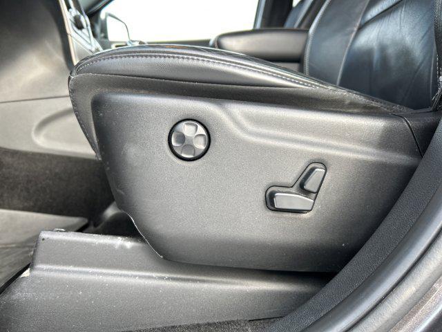 used 2015 Jeep Grand Cherokee car, priced at $9,900