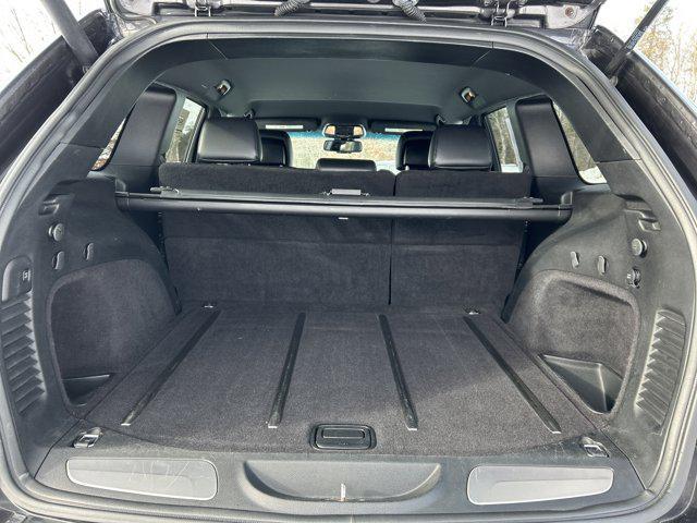 used 2015 Jeep Grand Cherokee car, priced at $9,900