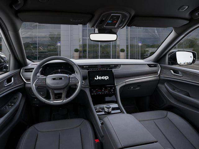 new 2025 Jeep Grand Cherokee car, priced at $51,215