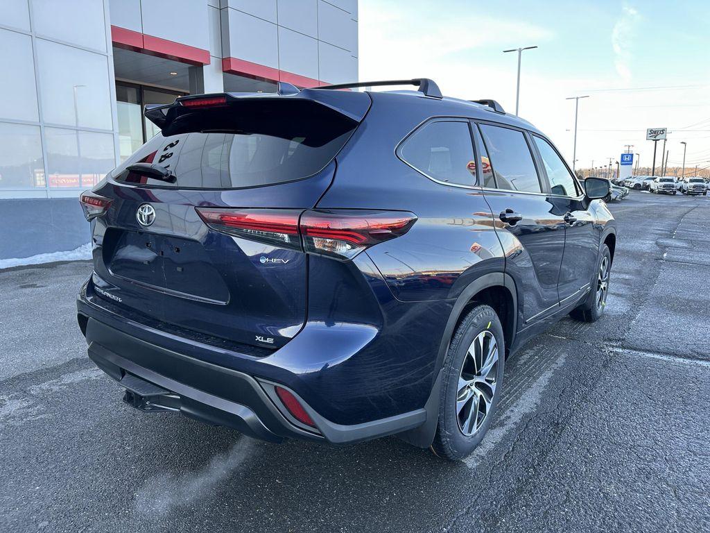 new 2026 Toyota Highlander Hybrid car, priced at $50,737