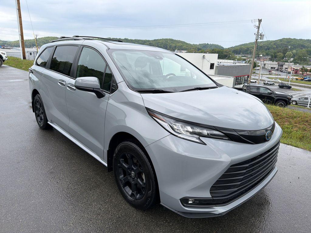used 2025 Toyota Sienna car, priced at $51,997