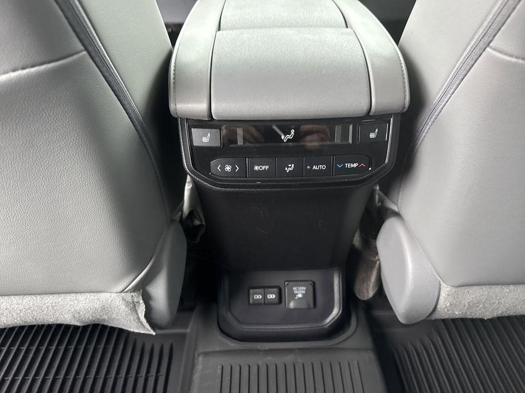 used 2023 Toyota Highlander Hybrid car, priced at $46,997