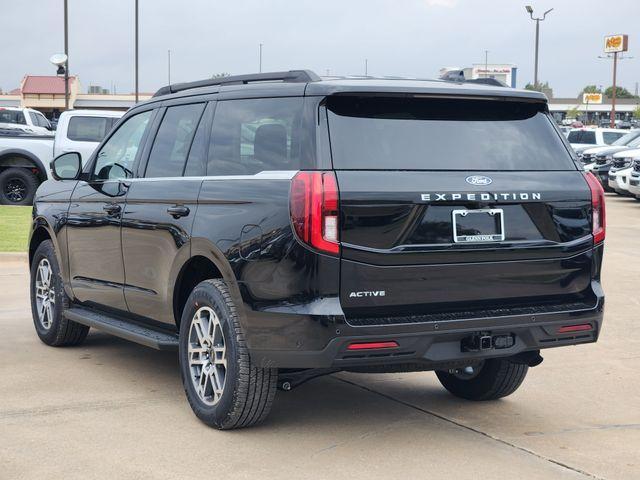 new 2025 Ford Expedition car, priced at $64,179