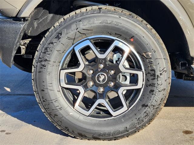 new 2025 Ford Bronco car, priced at $50,415