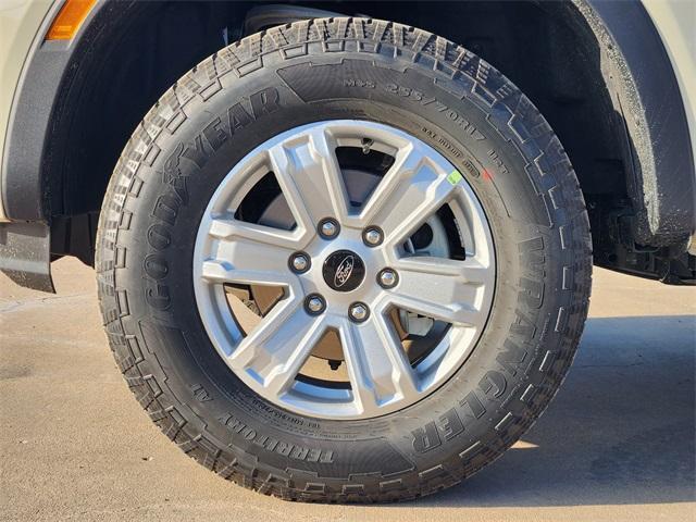 new 2025 Ford Ranger car, priced at $31,102