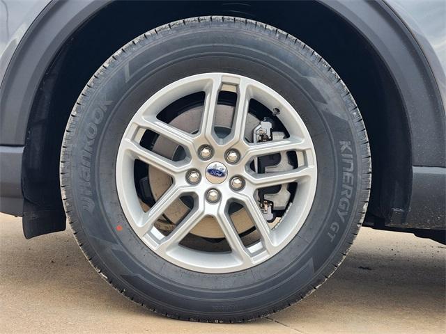 new 2026 Ford Explorer car, priced at $33,286