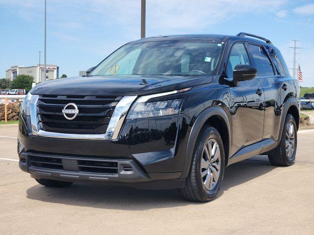 used 2025 Nissan Pathfinder car, priced at $29,250