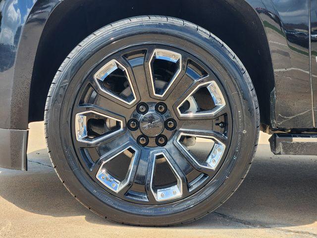 used 2019 GMC Yukon car, priced at $28,000