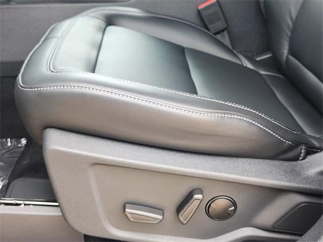 new 2025 Ford Bronco car, priced at $50,599