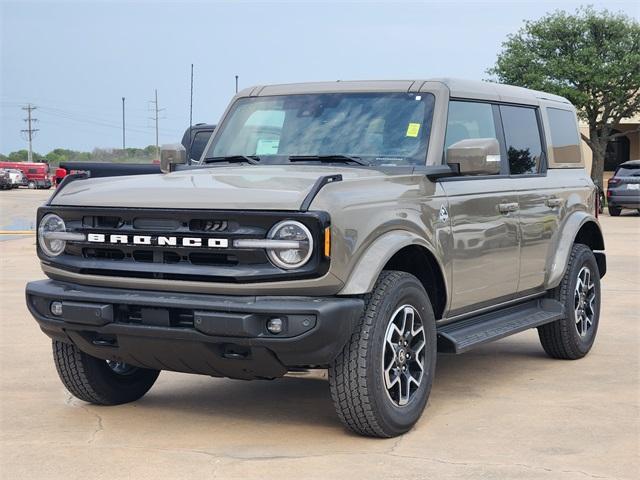 new 2025 Ford Bronco car, priced at $50,599