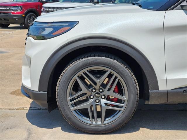 new 2025 Ford Explorer car, priced at $45,855