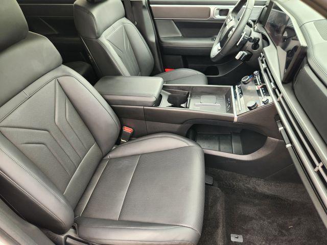 used 2025 Hyundai Santa Fe car, priced at $29,250