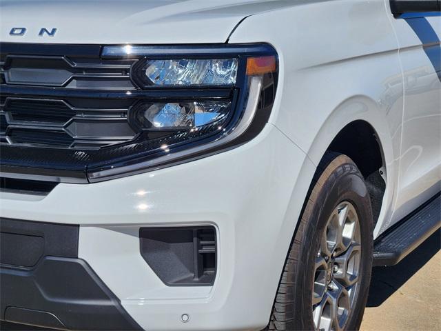 new 2025 Ford Expedition Max car, priced at $63,123