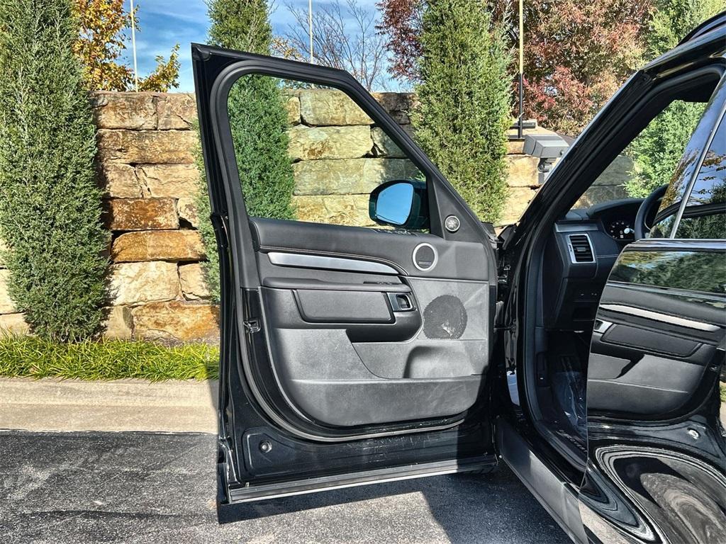 used 2024 Land Rover Discovery car, priced at $61,911