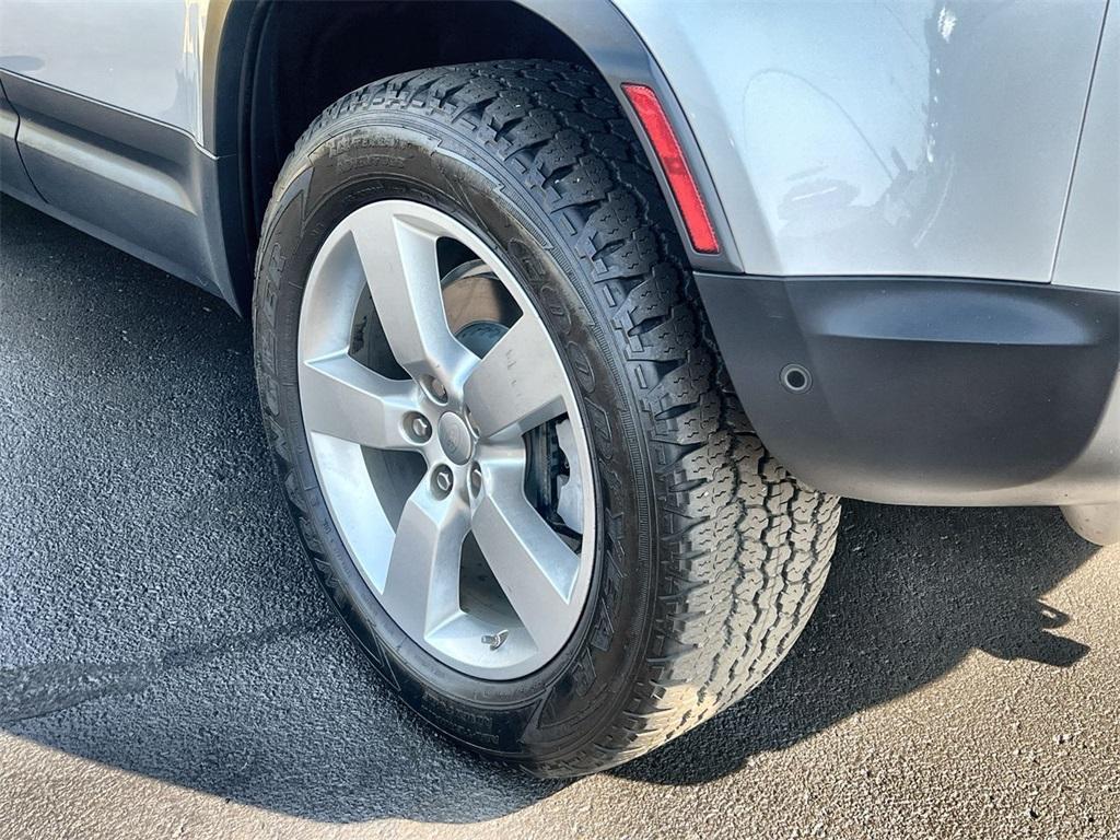 used 2020 Land Rover Defender car, priced at $39,911