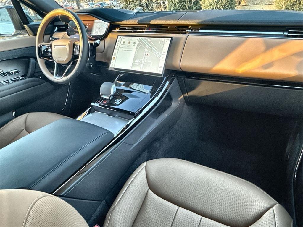 new 2026 Land Rover Range Rover Sport car, priced at $117,025