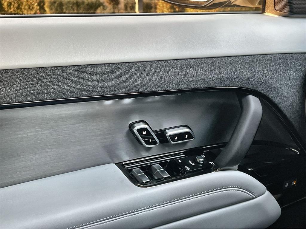 new 2026 Land Rover Range Rover Sport car, priced at $88,635